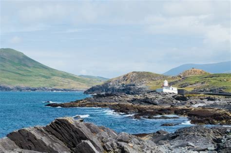 Valentia Island Lighthouse: History, Tour + 2023 Info