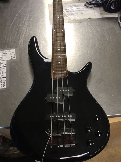 Cozart Bass Guitar for Sale in Matawan, NJ - OfferUp