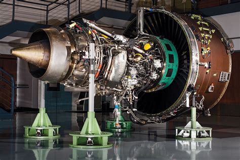 FDRA - Fuerza Aérea: Nuevo revolucionario motor de Pratt & Whitney