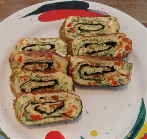 Korean food photo: Rolled omelette side dish (Gyeranmari) - Maangchi.com