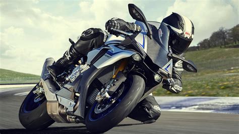 Yamaha YZF-r1m eerste blik 2015 hd desktop wallpaper: breedbeeld: high definition: fullscreen