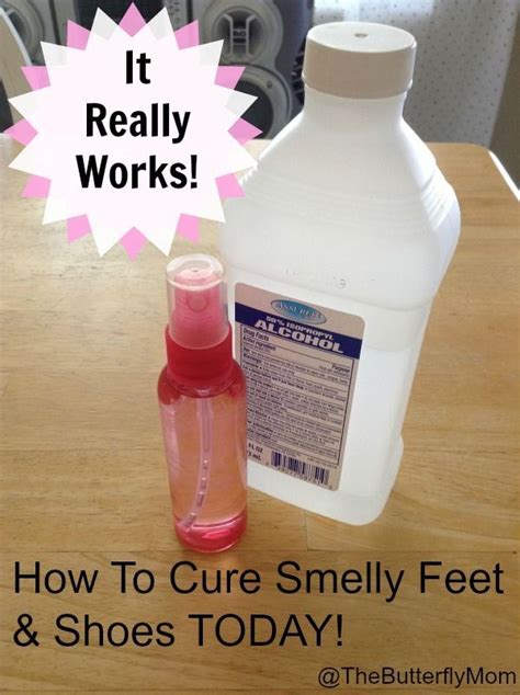 One ingredient to cure smelly feet and get rid of shoe odor. Works great for those w/ #hyperhidr ...