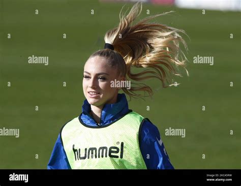 Alisha lehmann everton hi-res stock photography and images - Alamy