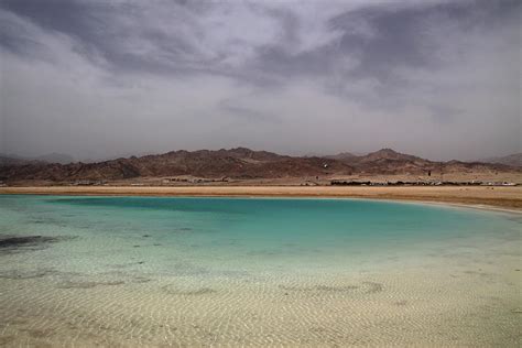 Dahab Beach by Gunter Hartnagel