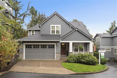 West Linn, OR Real Estate - West Linn Homes for Sale | realtor.com®