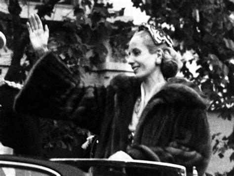 Épinglé par Aldonze Donatien sur Evita | Actrice