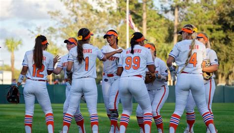 Florida Gators softball defeats Jacksonville | GatorCountry.com