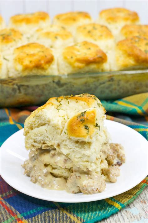 Biscuits and Gravy Casserole | AllFreeCasseroleRecipes.com