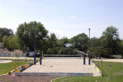 Volleyball court backyard, Beach volleyball court, Backyard court