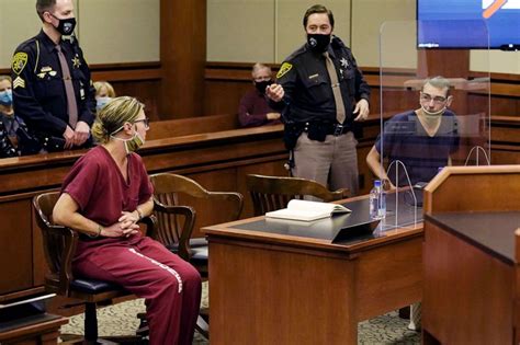 Manslaughter trial begins for Jennifer Crumbley, mother of Michigan school shooter - ABC News