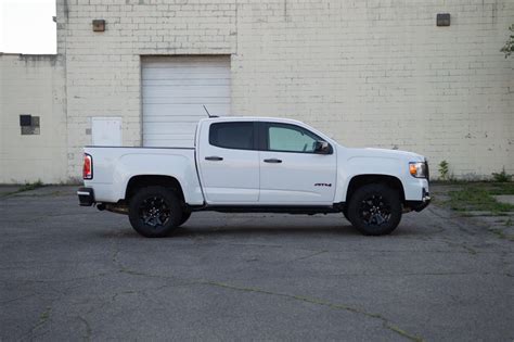 2021 GMC Canyon AT4 is ready for the rough stuff - CNET