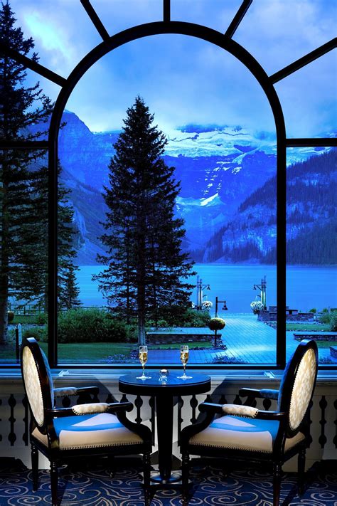 Hotel Lac Louise Canada - find out