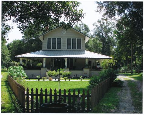 Owners of Satsuma's oldest home are learning its history - al.com