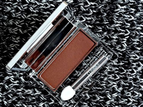 Makeup, Beauty and More: Clinique All About Shadow Single Eyeshadow in Black Honey