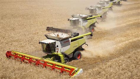 Claas Lexion combine harvester named Machine of the Year | The Weekly Times