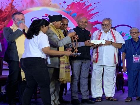 Abhay K. gets KLF Book Award for 'The Book of Bihari Literature'