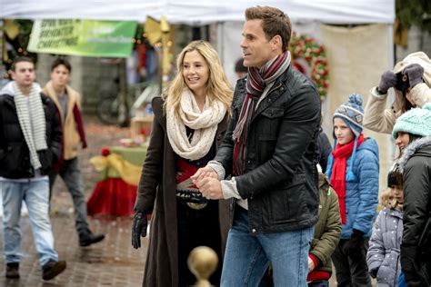 Cast | A Christmas to Remember | Hallmark Movies and Mysteries