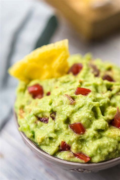 Easy Keto Guacamole Dip with Sour Cream - Low Carb No Carb