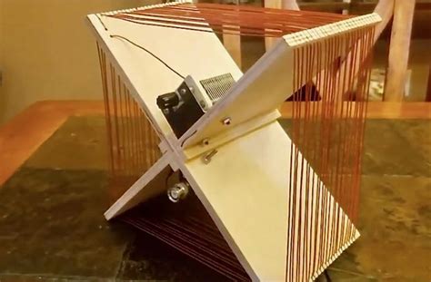Video: Homebrew AM Loop Antenna Project by Thomas Cholakov (N1SPY) | The SWLing Post
