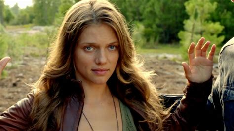 REVOLUTION: Mid-Season 1 TV Show Trailer: Tracy Spiridakos, Billy Burke | FilmBook