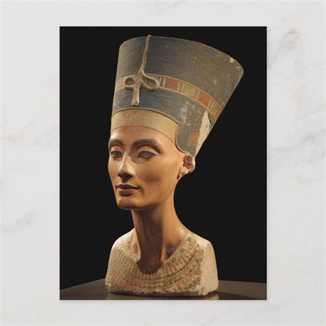 Picture of the Nefertiti Bust in Neues Museum Postcard | Zazzle | Néfertiti, Egypte ancienne ...