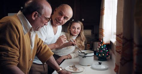 25 Best Christmas Movies On Netflix To Stream This Holiday Season