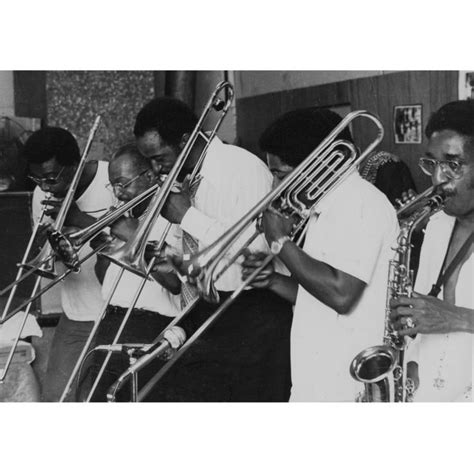 Jazz in alley » pages 31-50 | Jimmy ellis, Chicago photography, Jimmy