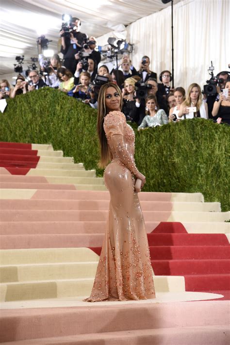 Let's Take A Moment And Appreciate How Beautiful Beyoncé Looked At The Met Gala