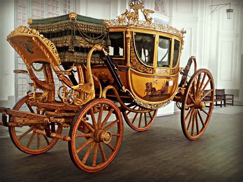 Torino in TO-Ancient carriages exhibition at Venaria Palace | Old ...