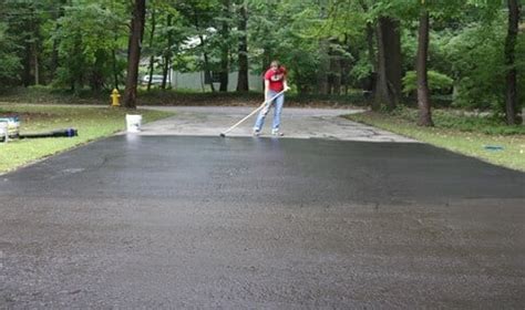 Best Option For Driveway Repair - DIY Or Hire A Pro?