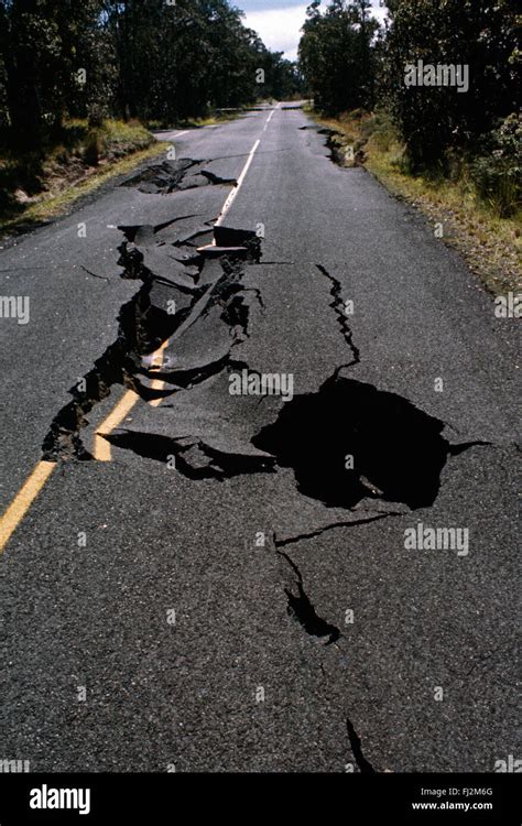 Damage caused earthquake 1978 hawaii hi-res stock photography and ...