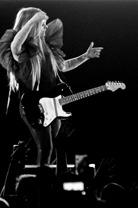 Avril Lavigne: Head Above Water Tour | Derek Brad Photography