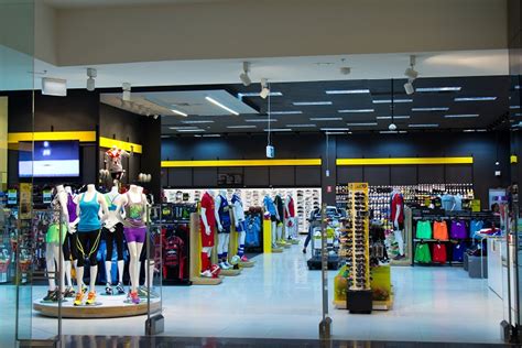 Rebel Sport, Macquarie Shopping Centre, Sydney, NSW - Forge Venture ...