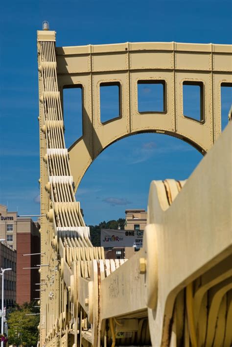 Roberto Clemente Bridge (Pittsburgh, 1928) | Structurae