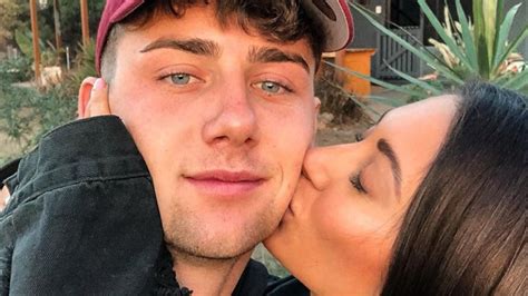 Are Francesca Farago & Harry Jowsey Engaged? There's A Twist