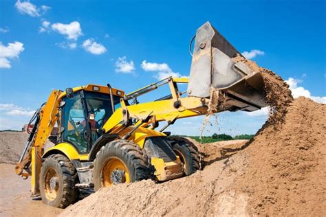 Backhoe Hire vs Excavator Hire: The Key Differences | Eastern Plant Hire