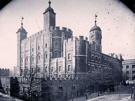 Heads Will Roll: 8 Restless Ghosts of the Tower of London