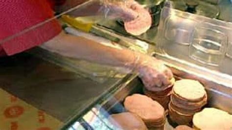 Health-care facilities' use of deli meats questioned | CBC News