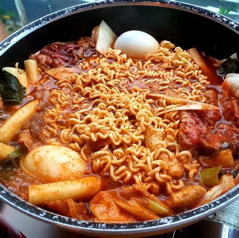 Cup Rapokki Sweet & Spicy, Korean tteokbokki rice cake and ramen - Yopokki | Bulgogi, Fish cake ...