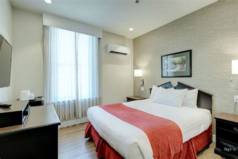 Strathcona Hotel Victoria, British Columbia, CA - Reservations.com