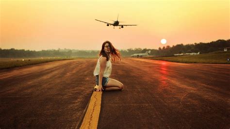 Runway Wallpapers - Top Free Runway Backgrounds - WallpaperAccess