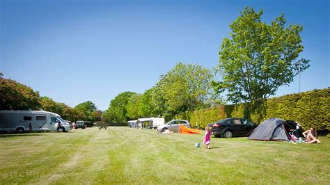 Broadhembury Caravan and Camping Park, Ashford - Pitchup®