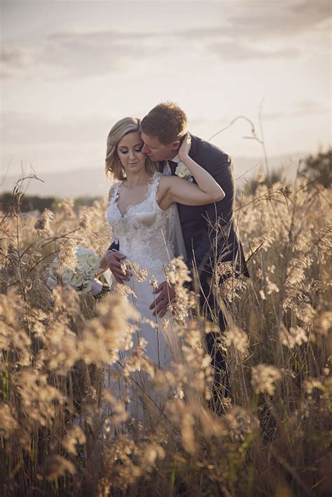 Romantic White Wedding With Dreamy David Austin Rose's & Ranunculus: Ashlee & Luke