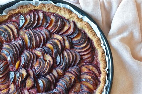 Plum Pie [Vegan, Gluten-Free] – One Green Planet