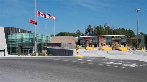 Thousand Islands Border Crossing CBSA (Canada Border Services Agency ...