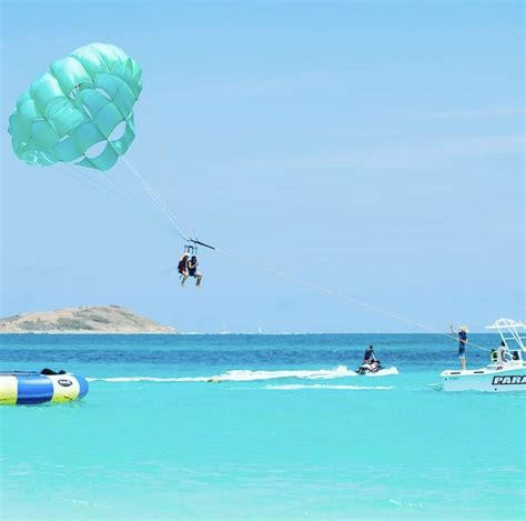 Parasailing in Orient Beach: best ocean view ever recorded