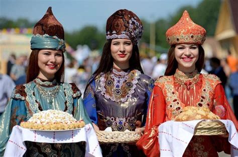 Kazan-Tatars from Tatarstan ! | Culture, Folk costume, Kazan