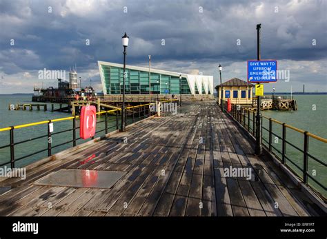 Southend-on-Sea pier Stock Photo - Alamy