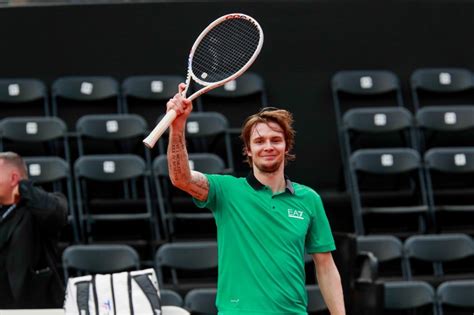 Jakub Mensik vs Alexander Bublik: Wimbledon – First round