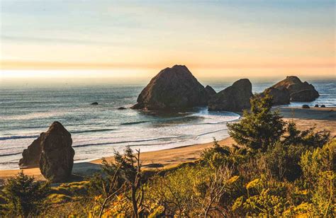 11 Most Scenic Oregon Coast Towns (And What to Do There!)